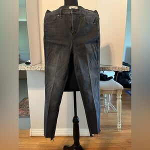 Madewell Women's Dark Gray/Faded Black Skinny Ankle Jeans with Shredded Hem